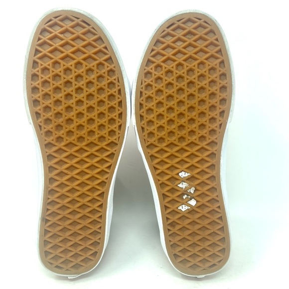 Vans Old Skool High Top Captain Marvel Blue Red Gold Womens 6.5 - Picture 6 of 10